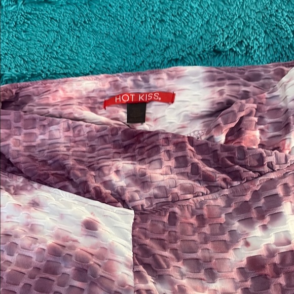 Women’s Purple Tie-Dye Leggings - Picture 5 of 5